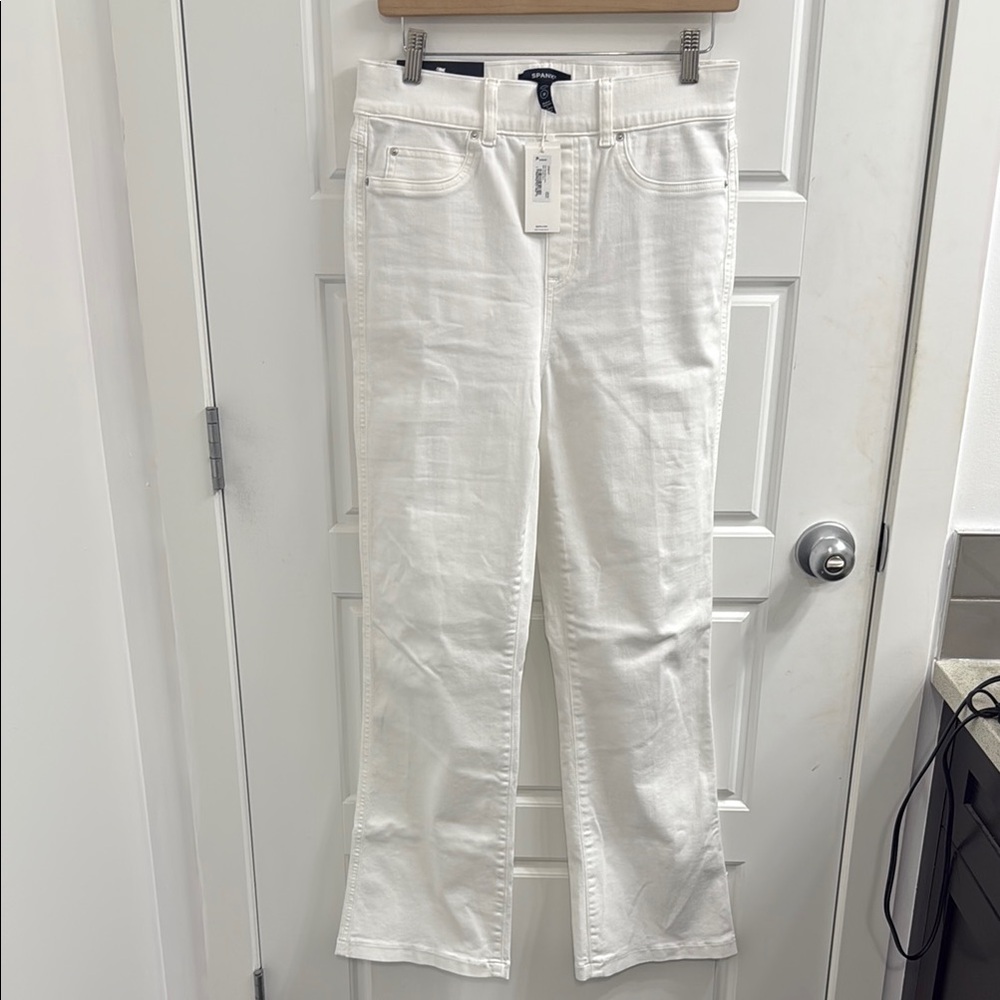 Spanx Size Medium Kick Flare White Jeans New‎